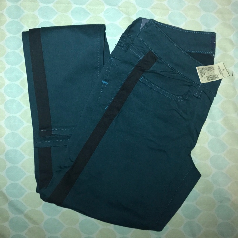 AEO Tuxedo Stripe Skinny Size 2